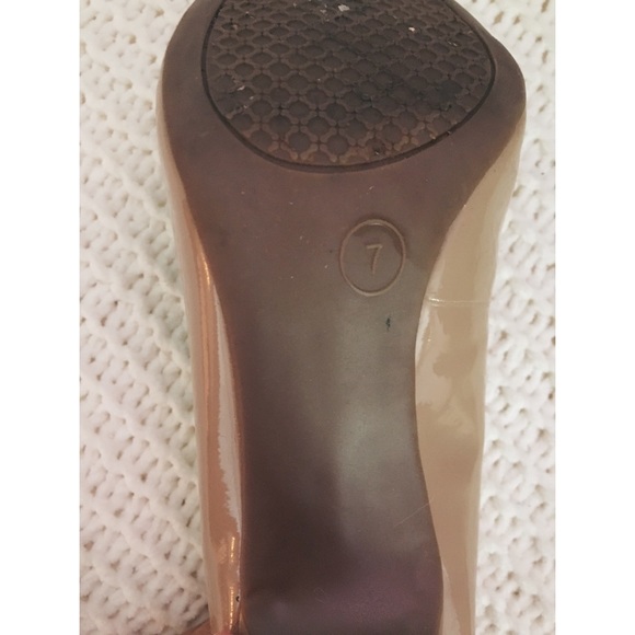 Mossimo (Target) Nude Pumps - Picture 4 of 4